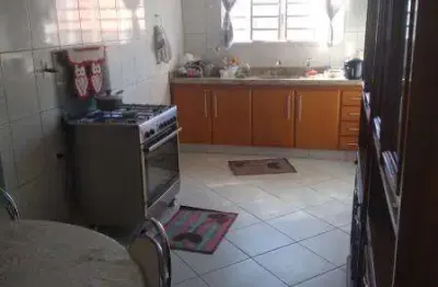 Casa para venda em limeira, vila queiroz, 2 dormitórios, 2 banheiros, 4 vagas