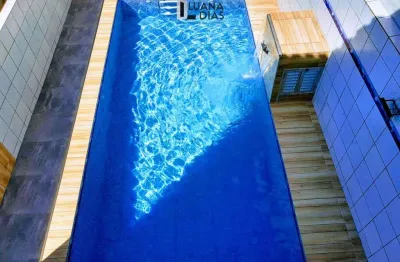 Casa com piscina a venda na mirim - 2 dormitórios, espaço gourmet e edícula.