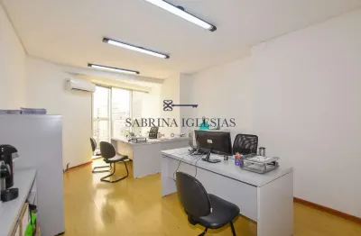 Sala comercial à venda na rua emiliano perneta, 390, centro, curitiba, 48 m2 por r$ 390.000