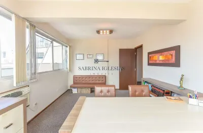 Sala comercial à venda na rua ébano pereira, 60, centro, curitiba, 63 m2 por r$ 295.000