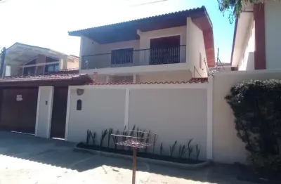 Sobrado com edicula jardim esplanada proximo shoppin colinas  varanda quintal area nobre