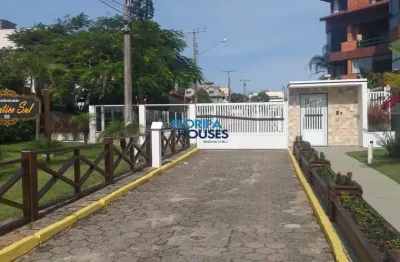 Linda casa com 05 dormitórios sendo 04 suítes na área nobre da praia dos inglese