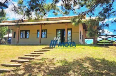 Chácara a venda com 34.000,00m2 agudos do sul com casa sede, casa de caseiro e lagos. uma linda propriedade rural com casa em alvenaria com 3 quartos