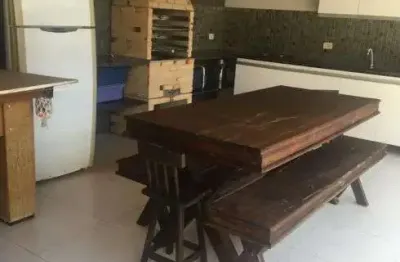 Jean charles / cajueiro: 3 quartos, 1 suite, salão de festas, sala grande, 2 vagas, 2 wc, 333 m²