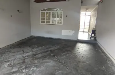 Sobrado jd.santa cecilia-3 dorms,2vagas-r$ 3.000,00 aceita deposito