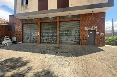 Galpão Vila Das Palmeiras com 500 metros-R$ 8.500,00 aceita deposito