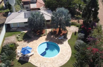 Encante-se com este sítio excepcional localizado na divisa de mateus leme com ig