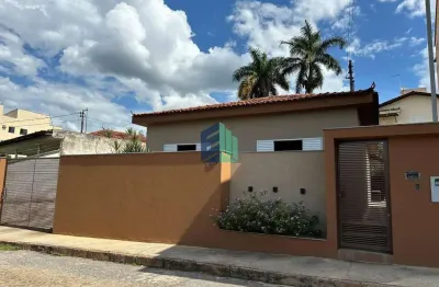 Casa com 3 quartos à venda na Rua A, 111, Central, Mateus Leme