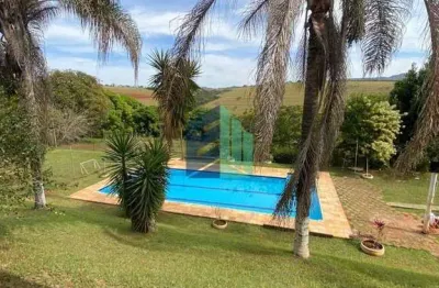 Fazendinha com área de 2 ha no portal serra azul em mateus leme - mg.