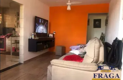 Casa c/ 167 m² / 03 quartos sendo 01 suíte / 01 vaga