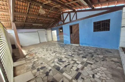 Casa a venda - com 10 cômodos sendo 03 quartos 01 suíte - bairro pajuçara - conj. parque das dunas