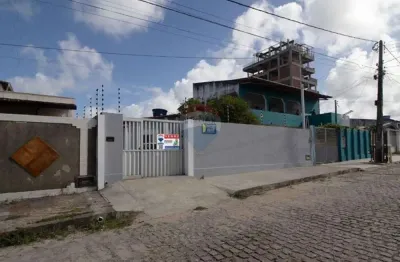 Vendo hostel completo, mobiliado com 5 suítes e 1 chalé em ponta negra (pode ser financiado)