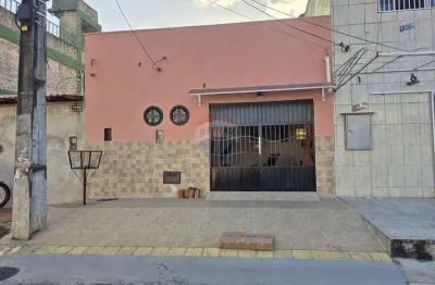 A venda - casa 2 quartos em igapó: conforto e praticidade!