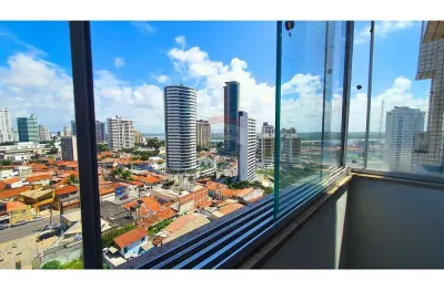 Apartamento de 2 quartos em petrópolis, no último andar, com vista para o mar e para o rio