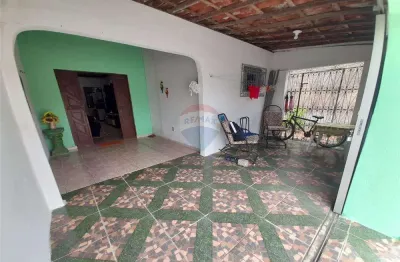 Casa com 4 quartos à venda na Avenida Nila Jales, 1294, Lagoa Azul, Natal