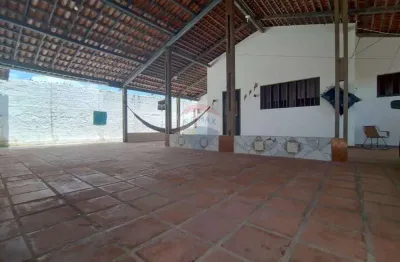 Oportunidade única na redinha – casa ampla com área gourmet, garagem e duas kitnets! financia