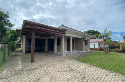 Casa a venda em arroio do sal-rs, mobiliado em ótima localização.