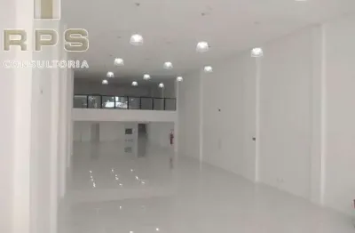 Salão comercial para locação no centro de atibaia, com 590m², banheiros, copa, excelente estacionamento,  localização privilegiada para seu negócio!