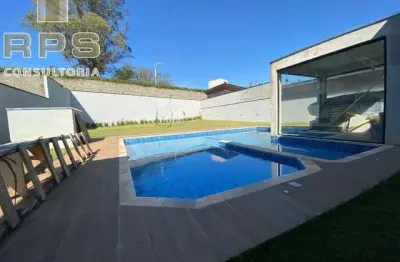 Casa à venda condomínio equilibrium atibaia , 3 quartos todos suítes, churrasqueira, piscina, depósito , campo, escritório, 3 vagas de garagem!