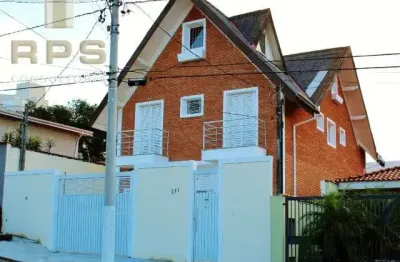 Casa a venda em atibaia 05 suites , 03 salas , 08 banheiros , 04 vagas de garagem  + 1 suíte externa