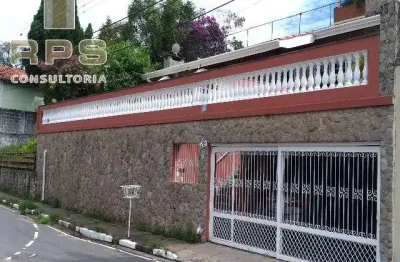 Casa a venda com 04 dormitórios , sala , cozinha , 04 banheiros , 02 vagas na garagem , excelente  localização