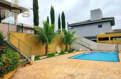 Casa à venda condomínio serra da estrela atibaia  casa com 4 dormitórios, sendo 3 suítes, cozinha, sala para dois ambientes, banheiro soc