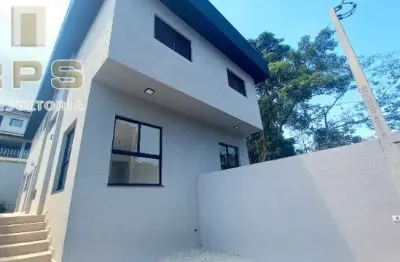 Casa à venda no bairro jardim maristela em atibaia, com 3 suítes, quintal, churrasqueira,  rua sem saída e muito arborizada, ao lado da alameda lucas!