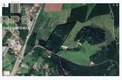 Área industrial de 40.000 m² a venda na divisa de atibaia com jarinu, a apenas 150 m do asfalto, com nascente, internet disponível e energia elétrica.