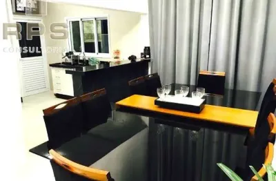 Casa no retiro das fontes em atibaia com 3 quartos sendo 3 suítes, área gourmet, piscina, quintal e perto de todo comércio da lucas e santana!