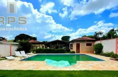 Casa térrea à venda na vila giglio,  4 quartos sendo 2 suítes, piscina,  churrasqueira, amplo quintal gramado, lareira e localização excelente!