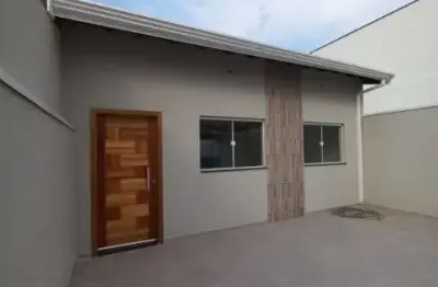 Imóvel com 03 dormitórios sendo 02  com suítes sala, cozinha ampla 01 banheiro social jardim de inverno lavanderia quintal para área gourmet garagem