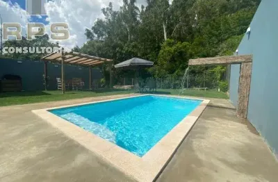 Casa a venda no Bosque dos Eucalíptos  Imóvel com 03 dormitórios , sendo 01 suíte  Cozinha planejada Sala de estar , jantar