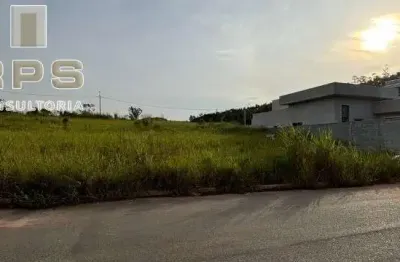 Lotes a partir de 300m² no centro de jarinu, topografia excelente e valores acessíveis, localização privilegia, infraestrutura completa. a 70km de sp