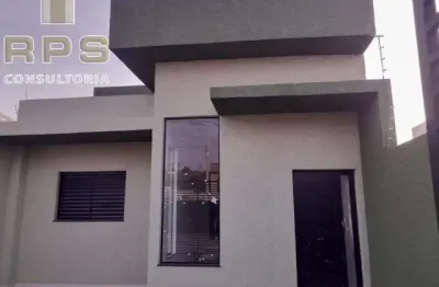 Casa térrea no residencial jardins da catalunha com 3 dormitórios sendo 1 suíte, área gourmet com churrasqueira e pia, quintal gramado, ótimo local