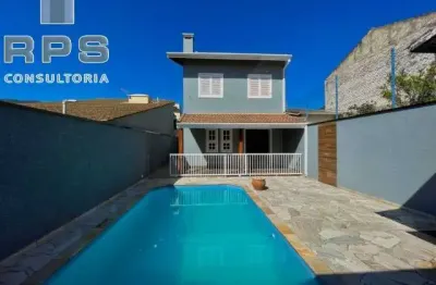 Casa na vila giglio com 03 quartos  sendo 01 suite , sala 02 ambientes , 04 banheiros , área gourmet com piscina, garagem coberta, 360m² de terreno!