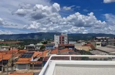 Apartamento residencial no Jd Cerejeiras, com 2 dormitórios, perto da principal avenida e rooftop com uma vista incrível.