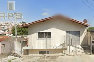 Casa no jardim alvinópolis com 2 quartos sala cozinha banheiro garagem coberta, nível inferior : 3 quartos grandes sala cozinha banheiro