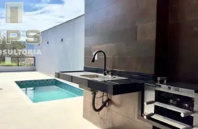 Casa no jardim do lago , 03 suites , cozinha integrada ,área gourmet com churrasqueira e piscina aquecida, 04 vagas de garagem , energia fotovoltaica