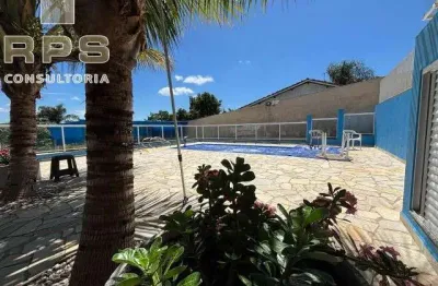 Casa térrea no maracanã em jarinu com 3 dormitórios com ar condicionado, área de lazer completa, home office, horta, amplos cômodos, redário, cisterna