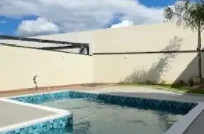 Casa totalmente térrea em atibaia, 200 m² área ,com 03 suites , 01 master com espaço para closet , sala com pé direito 6 mts , cozinha planejada