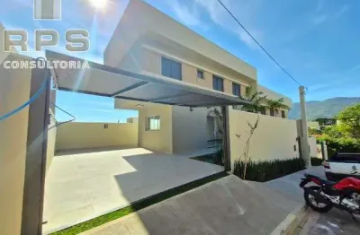 Casa a venda no jd jaraguá em atibaia,  a poucos metros da alameda lucas, 3 suítes, salas e cozinhas integradas, quintal e localização privilegiada!