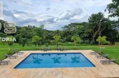 Sítio de alto padrão à venda com área total de 11.000m² em atibaia, 4 quartos sendo 1 suíte, área de lazer completa, próximo a quinta da baroneza.