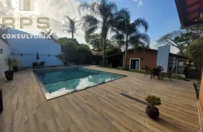 Linda casa térrea, em atibaia, 04 dormitórios sendo 02 suítes, cozinha ,piscina, área gourmet equipada,  espaço kids, escritório, horta, pomar, canil