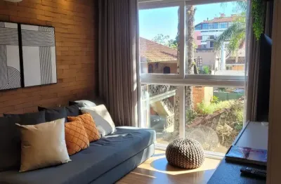 Maravilhoso apartamento mobiliado e decorado, junto a catedral de pedra, canela