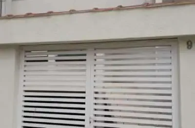 Sobrado com 2 quartos amplos, 3 vagas - enseada guaruja