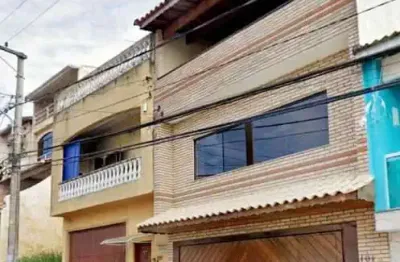 Sobrado com 3 quartos sendo 1 suite, espaco com gourmet com churrasqueira - cidade lider