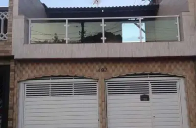 Sobrado com 03 quartos, sendo 01 suite,,2 vagas de garagem jd. sao nicolau