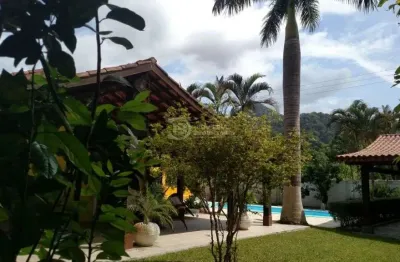 Casa com 4 quartos à venda no massaguaçu, caraguatatuba , 700 m2 por r$ 1.300.000