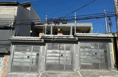 Sobrado aconchegante com churrasqueira e jardim de inverno em cidade patriarca