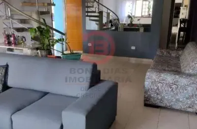 Sobrado 3 suites, 4 vagas e piscina, terreno 500m vila re